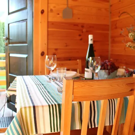 Letniskowe Zlote Piaski * ウストカ